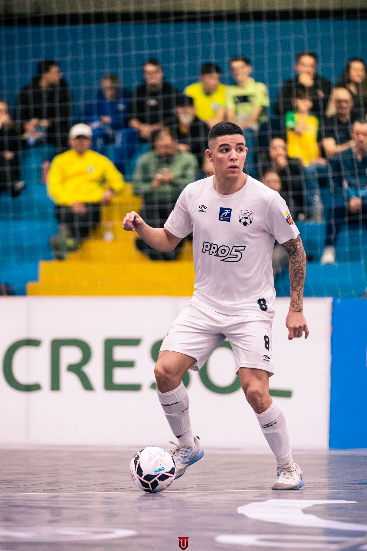 Jogador da Umbro / Liga São Caetano em quadra